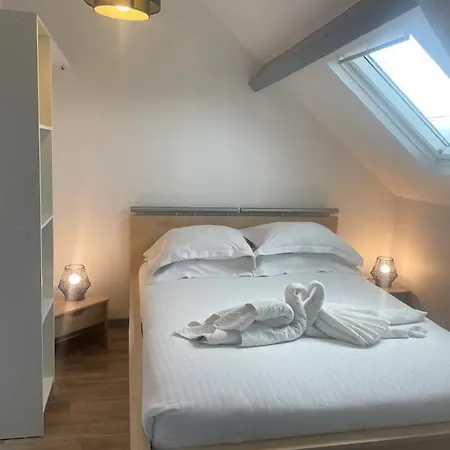Superbe Loft Neuf - 1 Chambre- Face Au Chateau Sedan Exterior foto