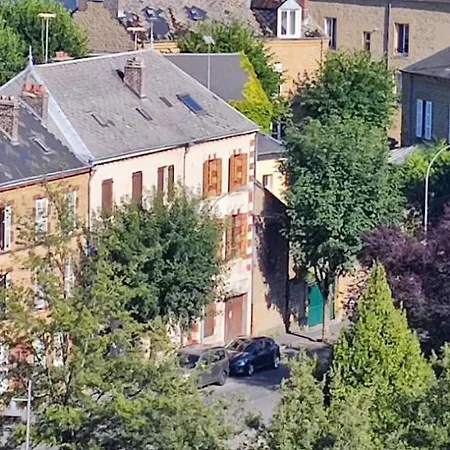 Superbe Loft Neuf - 1 Chambre- Face Au Chateau Sedan Exterior foto