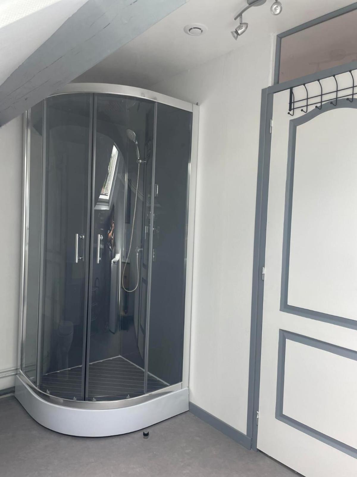 Superbe Loft Neuf - 1 Chambre- Face Au Chateau Apartment Sedan